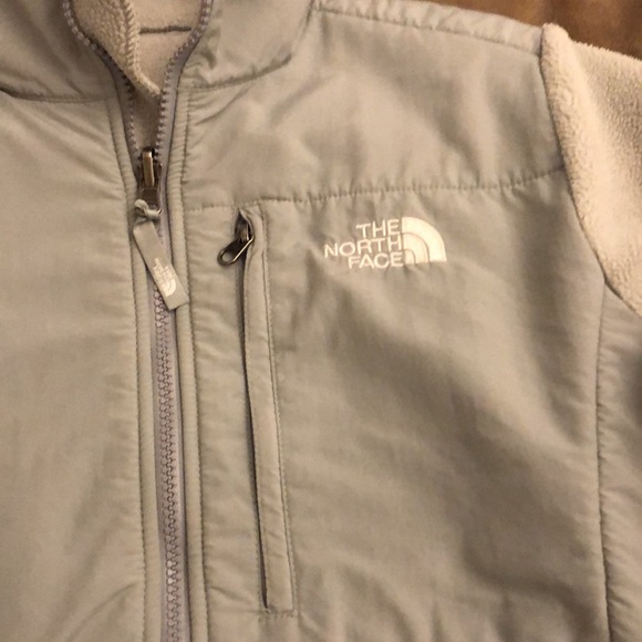 The North Face Women’s Jacket - Picture 3 of 6